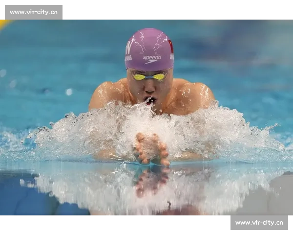 蛙泳比赛精彩瞬间：技术与速度的完美结合，挑战极限的泳池对决